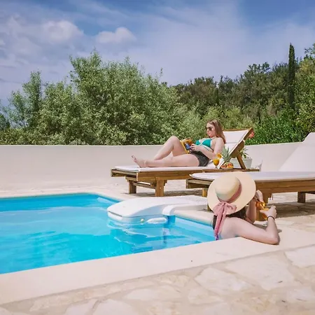 ヴィラ Meliades Apolpaina